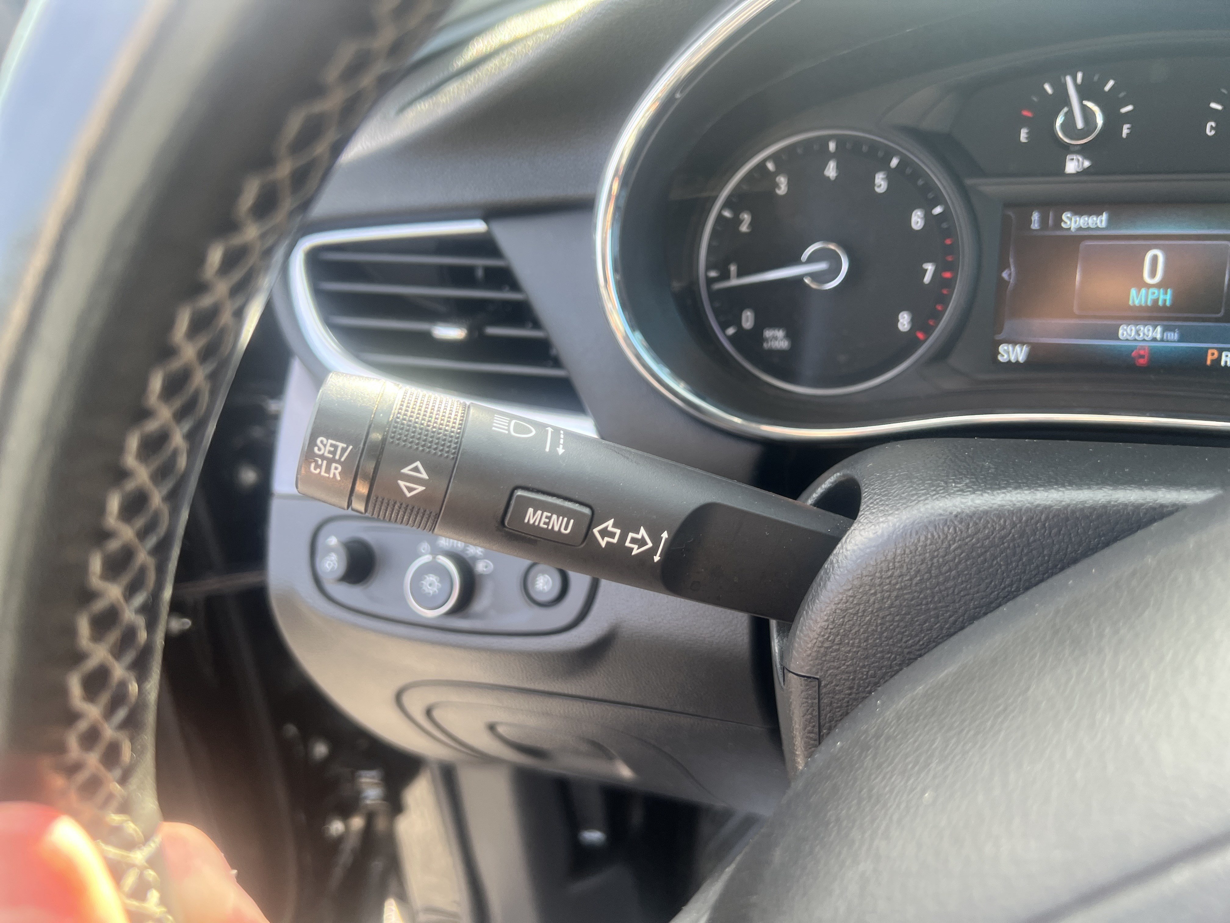 Used 2019 Buick Encore Sport Touring AWD/4WD image 33