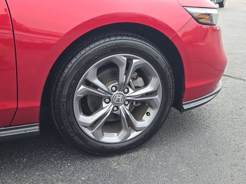 Used 2024 Honda Accord EX image 9
