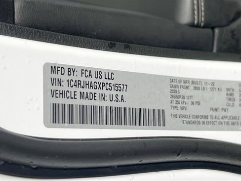 Used 2023 Jeep Grand Cherokee Altitude image 31