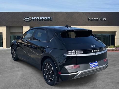 Certified 2024 Hyundai Ioniq 5 SEL image 4