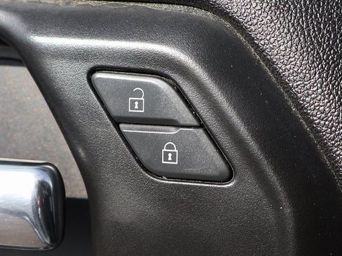 Used 2021 Chevrolet Silverado 2500 W/T w/ WT Fleet Convenience Package image 17