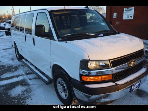 Used 2024 Chevrolet Express 3500 LT w/ LT Preferred Equipment Group image 1