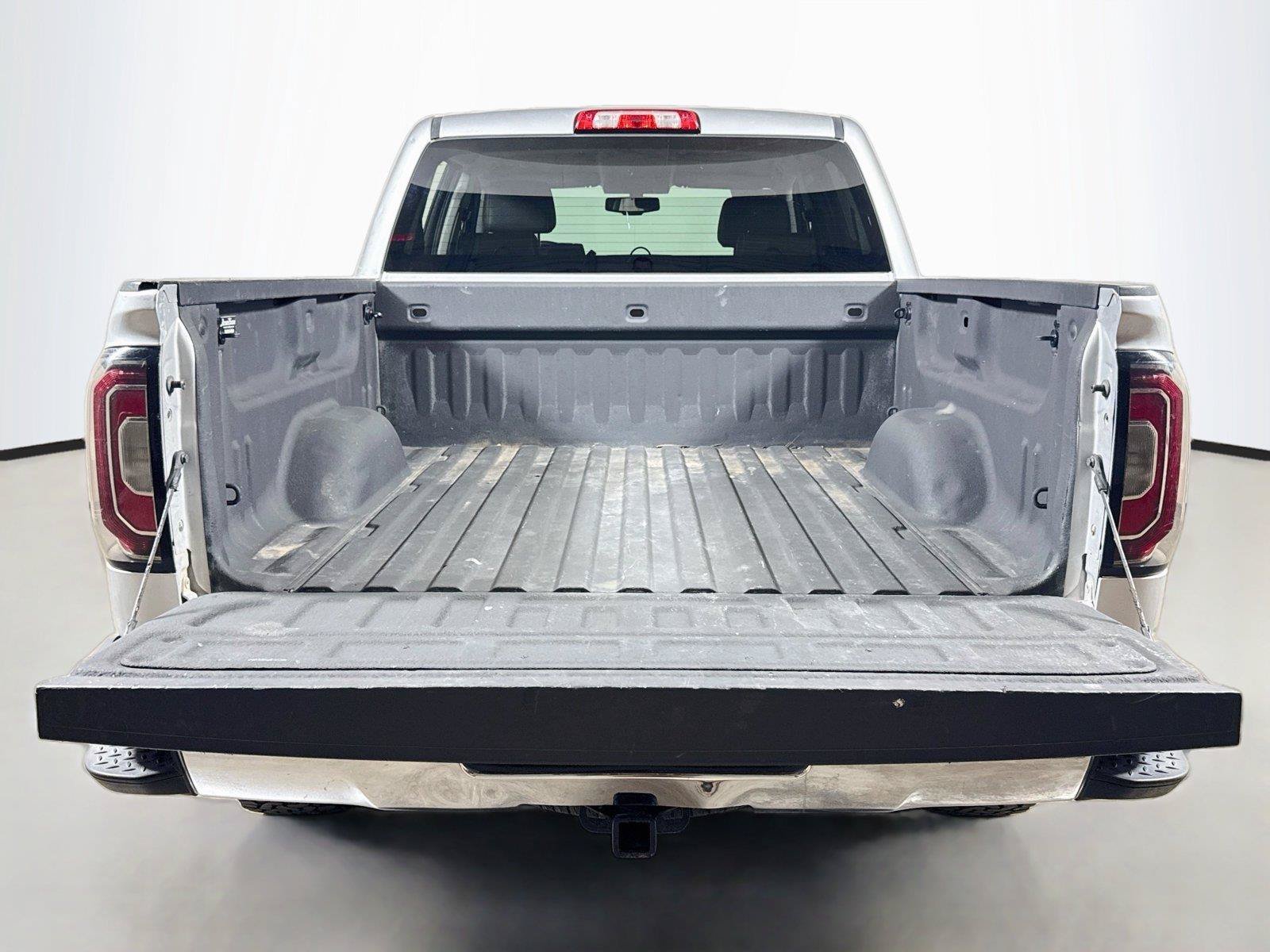 Used 2018 GMC Sierra 1500 SLT w/ Texas SLT Premium Package RWD image 25