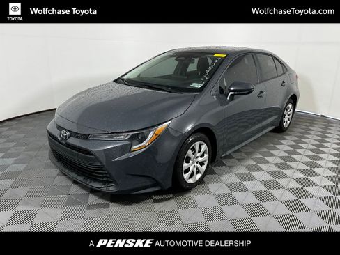 Used 2026 Toyota Corolla LE FWD image 1