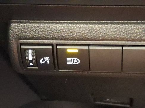 Certified 2025 Toyota Corolla XSE FWD image 33
