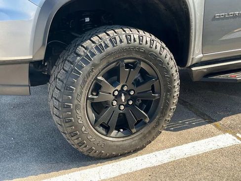 Used 2022 Chevrolet Colorado ZR2 w/ ZR2 Dusk Special Edition image 15