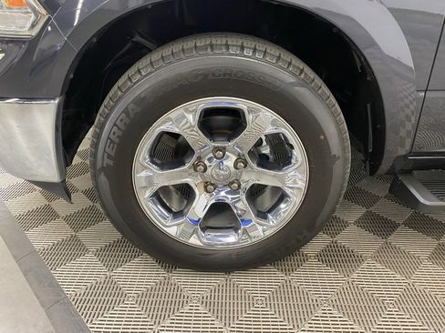 Used 2018 RAM 1500 Laramie image 6