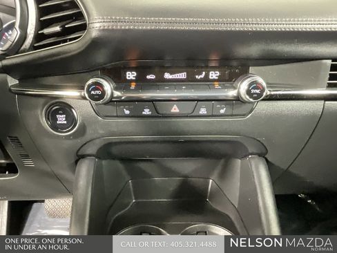 Used 2022 MAZDA MAZDA3 s image 36
