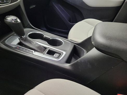 Used 2019 Chevrolet Equinox LT FWD image 26