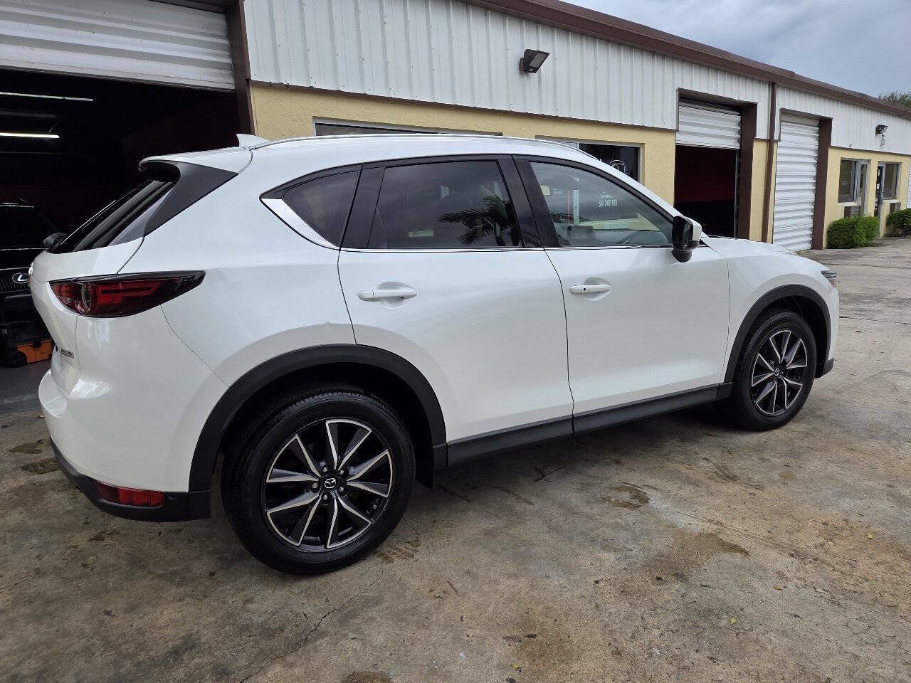 Used 2018 MAZDA CX-5 Grand Touring AWD/4WD image 5