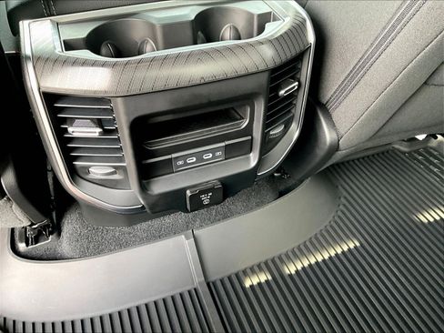 Used 2026 RAM 1500 Big Horn AWD/4WD image 11