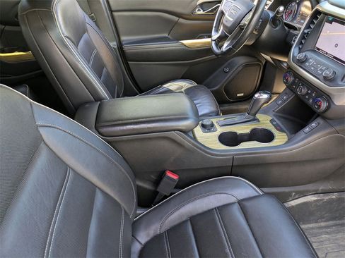 Used 2017 GMC Acadia Denali w/ Technology Package image 40