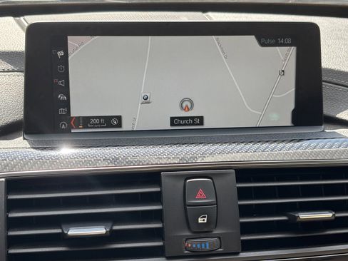 Used 2018 BMW M4 Coupe image 16