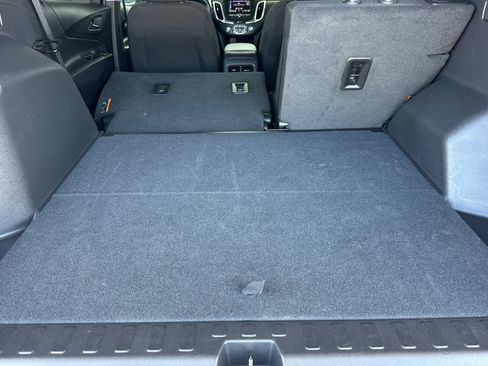 Used 2024 Chevrolet Equinox LT FWD image 18