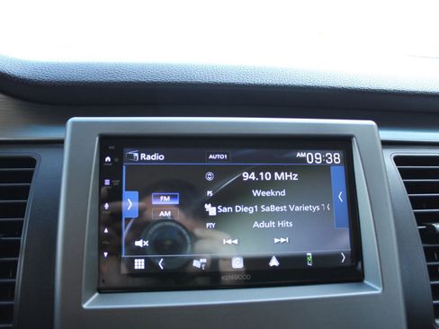 Used 2019 Ford Flex SE image 16