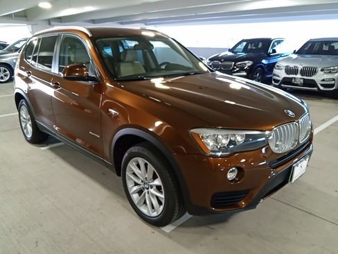Used 2017 BMW X3 xDrive28i image 5