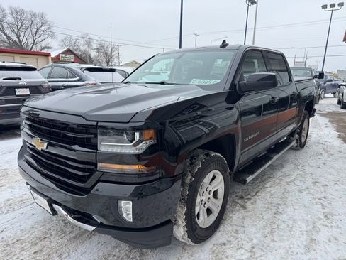 Used 2017 Chevrolet Silverado 1500 LT w/ All Star Edition image 3