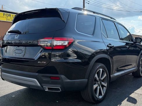 Used 2023 Honda Pilot Elite image 7