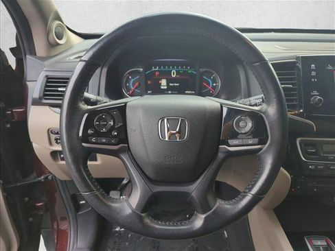 Used 2019 Honda Pilot Touring image 11