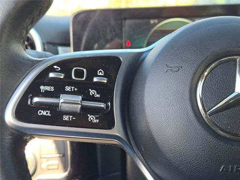 Used 2019 Mercedes-Benz A 220 4MATIC image 29