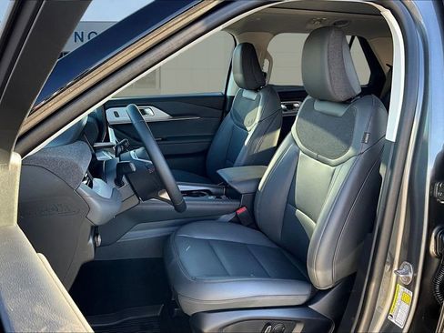 New 2026 Ford Explorer Active w/ Active Comfort Package AWD/4WD image 26