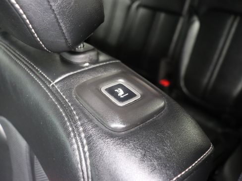 Used 2024 Jeep Wagoneer L Series II w/ Flexible Seating Group image 30