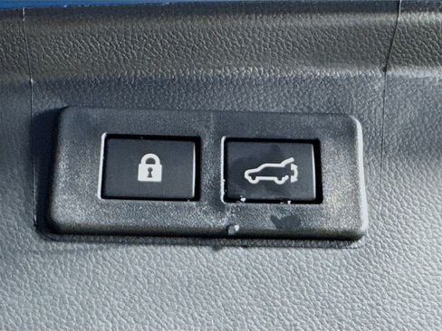 Used 2025 Subaru Outback Wilderness image 32