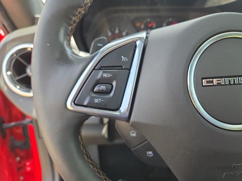 Used 2020 Chevrolet Camaro LT RWD image 10