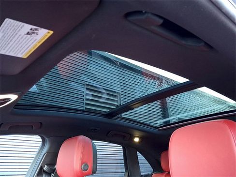 Certified 2017 Porsche Macan S image 19