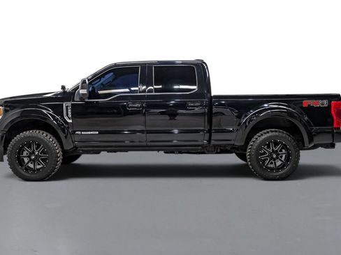 Used 2020 Ford F250 Lariat w/ Lariat Ultimate Package AWD/4WD image 10