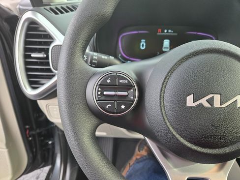 New 2025 Kia Soul LX image 14