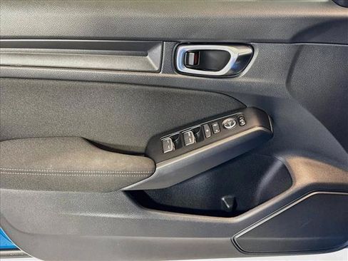 Used 2025 Honda Civic Sport image 16