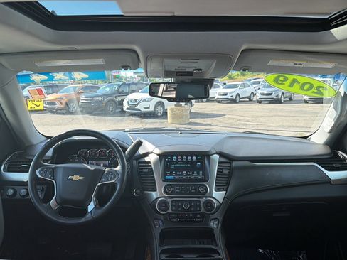Used 2019 Chevrolet Tahoe Premier AWD/4WD image 23