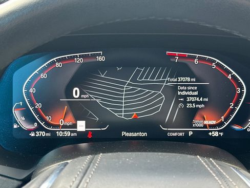 Used 2023 BMW X5 xDrive40i w/ Premium Package image 34