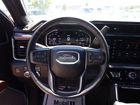 Used 2024 GMC Sierra 3500 Denali Ultimate AWD/4WD image 13