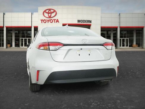 New 2026 Toyota Corolla LE FWD image 9