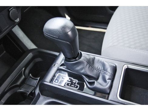 Used 2022 Toyota Tacoma SR RWD image 26