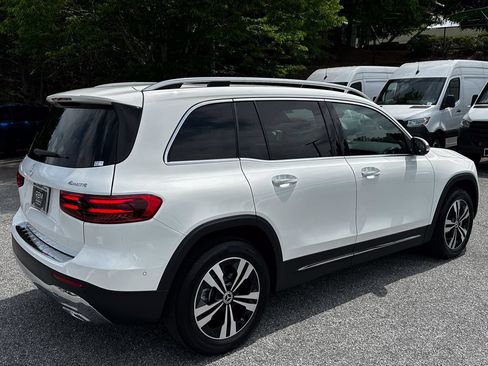 Certified 2025 Mercedes-Benz GLB 250 4MATIC image 8