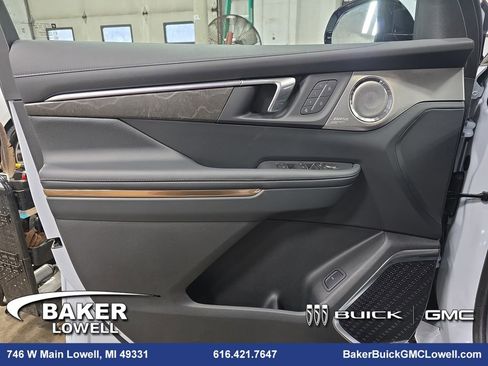 New 2026 Buick Enclave Avenir image 29