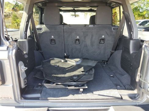 Used 2020 Jeep Wrangler Unlimited Sport image 8
