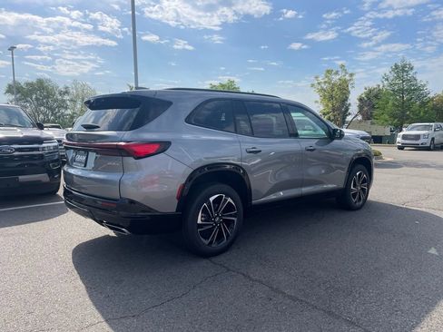 New 2026 Buick Enclave Sport Touring w/ Power Package FWD image 9