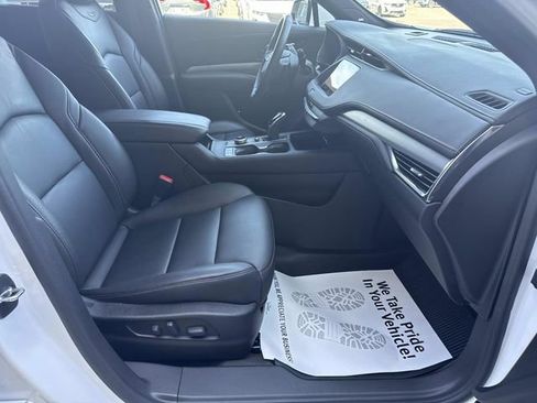 Used 2023 Cadillac XT4 Premium Luxury w/ Enhanced Visibility Package AWD/4WD image 21