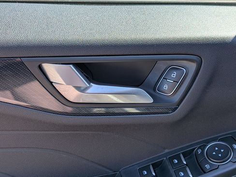 Used 2024 Ford Escape ST-Line FWD image 12