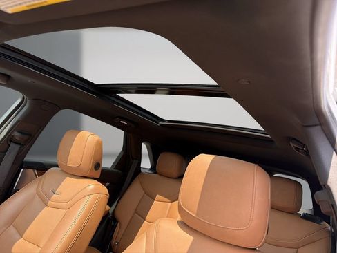 Certified 2023 Cadillac XT5 Premium Luxury w/ Technology Package FWD image 17