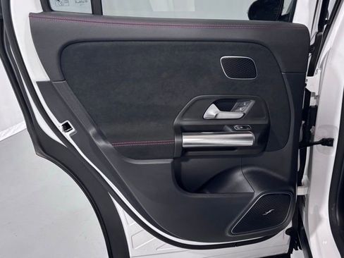 Certified 2022 Mercedes-Benz GLA 250 4MATIC image 22