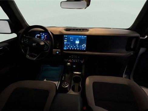 Used 2022 Ford Bronco Wildtrak image 37