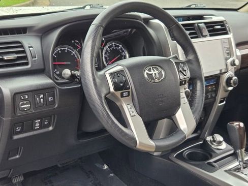 Used 2023 Toyota 4Runner Limited AWD/4WD image 10