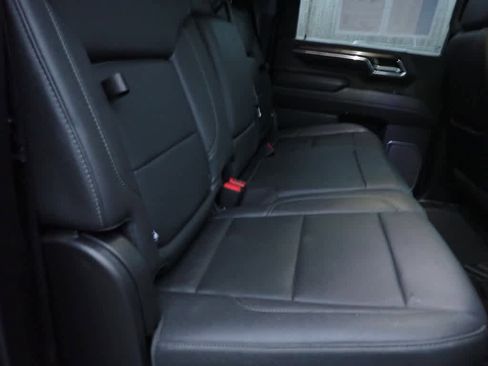 Certified 2024 Chevrolet Silverado 2500 LTZ w/ LTZ Convenience Package image 24