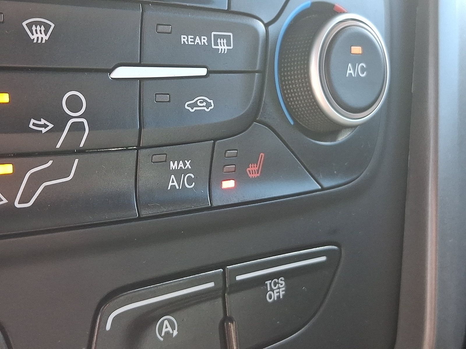 Used 2018 Ford Escape SEL AWD/4WD image 24
