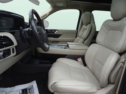 Used 2019 Lincoln Navigator L Reserve w/ Cargo Package image 28
